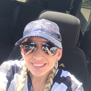 Meet your Posher, Tracy